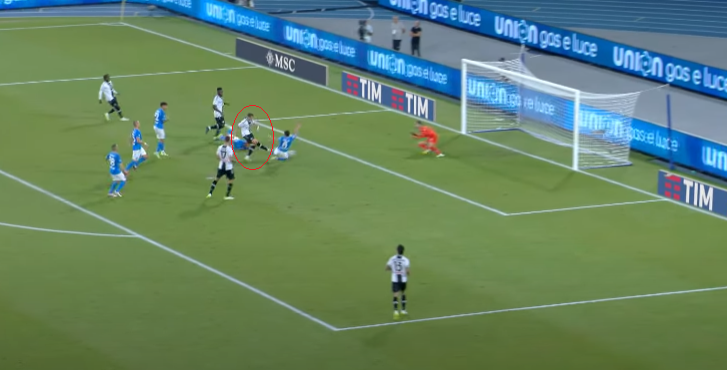 Il gol al Napoli di Samardzic